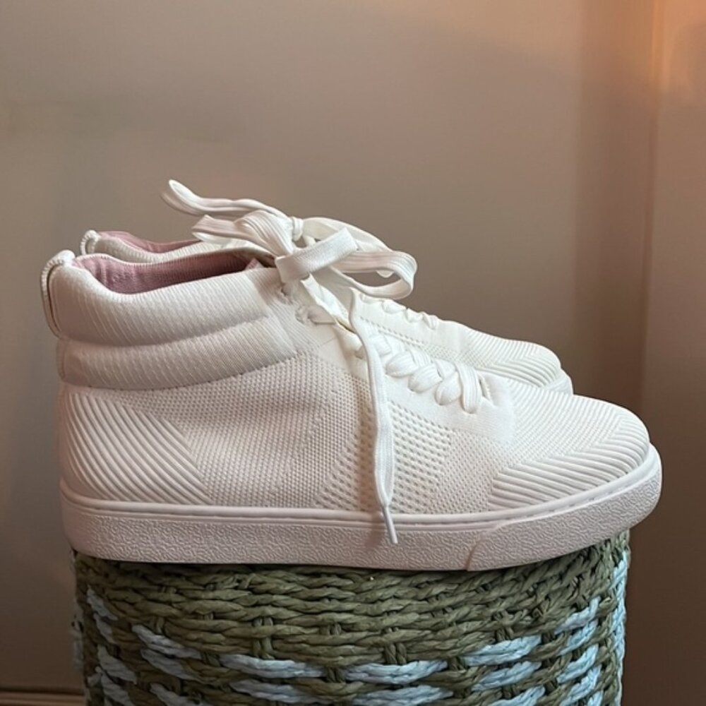 VIVAIA -Round-Toe High-Top Sneakers (Sz EU 41)